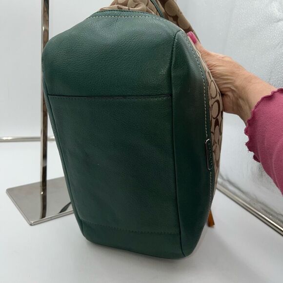 Coach Park Signature Carrie Tote Bag - Large Green with All original tags - Picture 6 of 11